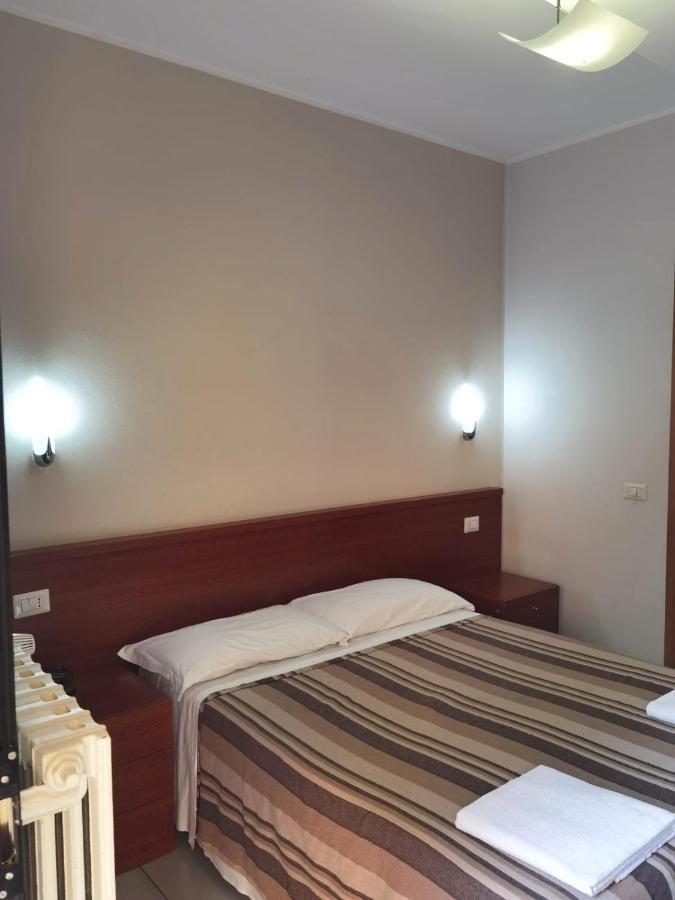 Hotel Bonola Milan Exterior photo